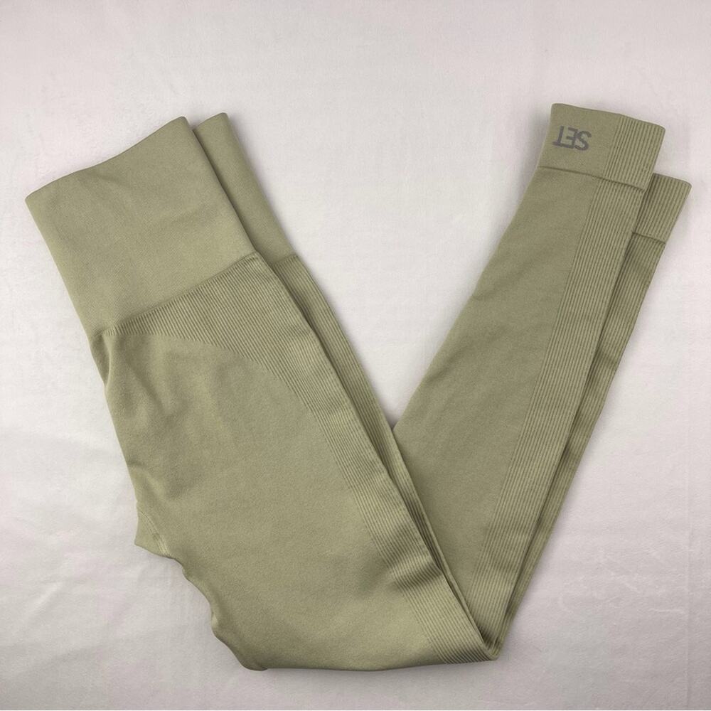 SET Active Sculptflex Leggings Size S/M